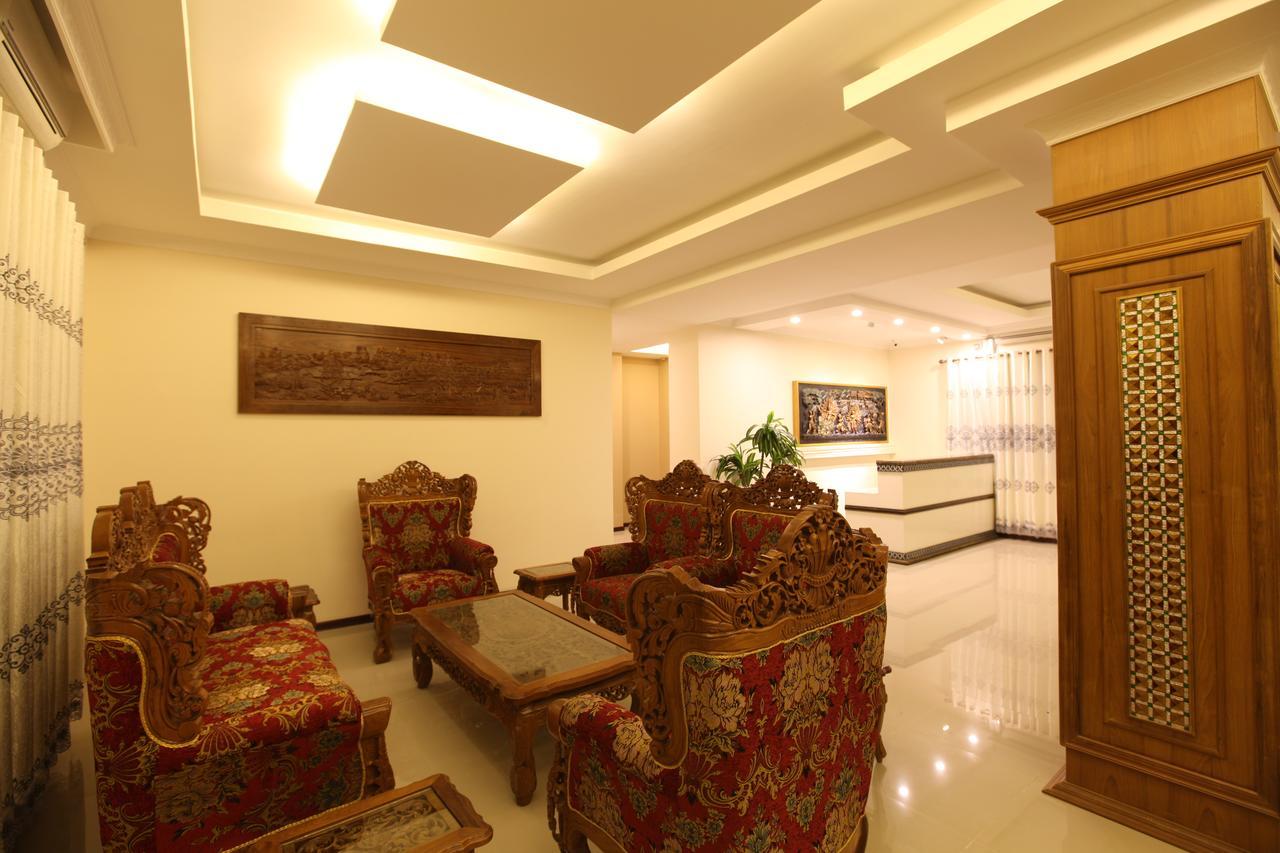 The Hotel Emperor-Inle Nyaung Shwe Esterno foto