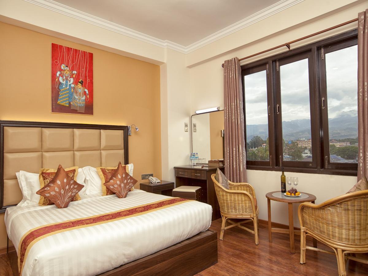 The Hotel Emperor-Inle Nyaung Shwe Esterno foto
